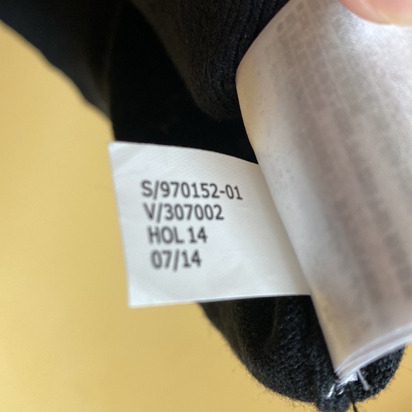 Banana republic black sweater LG - Picture 5 of 9